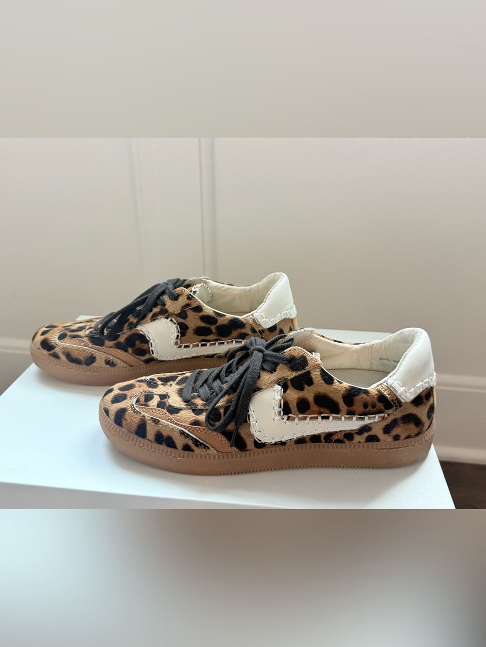 Dolce Vita SZ 7.5  Notice Stitch Sneakers - Leopard/White Accent- like new!